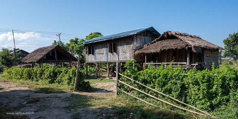 20191126__00213-93 Maison traditionnelle sur pilotis