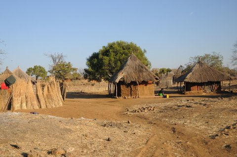 DSD_5115 zambie, songwe village (pres de livingstone)