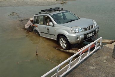 58100F2015___05285 Assam, Bogibeel bridge, sur le Brahmapoutre, le deuxième bac